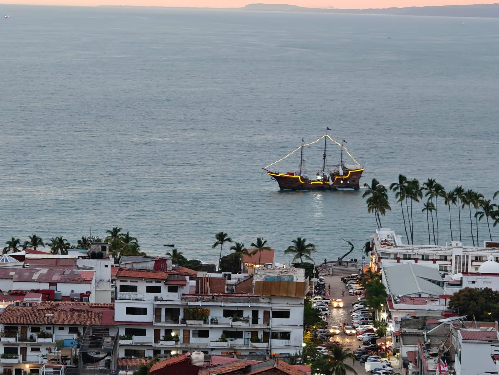 Cover Image Travel